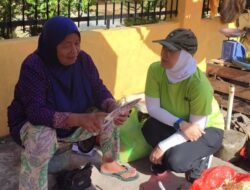 Cece Dessy Sapa Pedagang Pasar Kampung Asam,Masyarakat Doakan Jadi Wakil Walikota