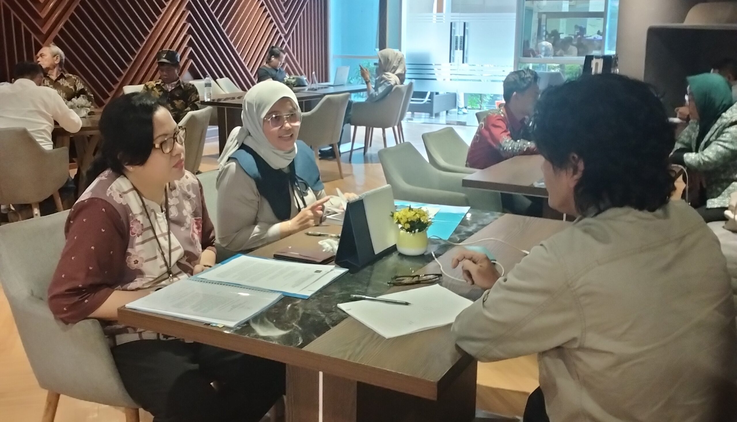 Bahas Grasi dengan Wamenkum RI Prof Eddy Hiariej