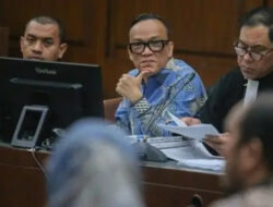 JPU KPK Pertanyaan Izin Advokat Munarman